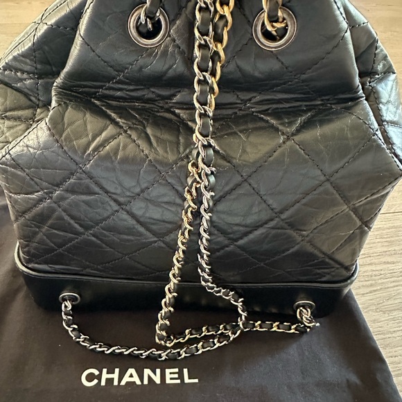 CHANEL Black Quilted Drawstring Bag - Picture 5 of 13